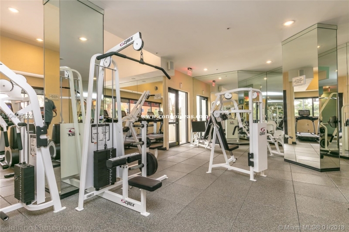 Villa Regina condo