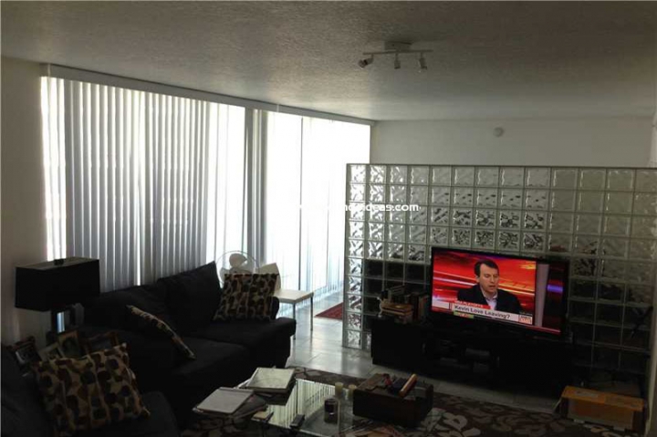 Peloro on the Bay condo