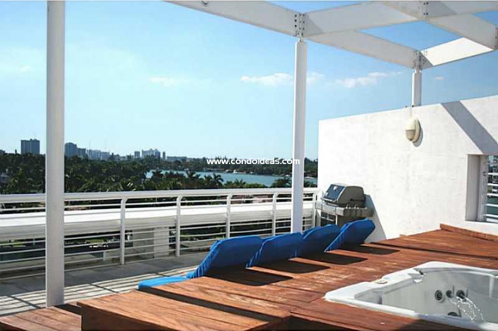Peloro on the Bay condo