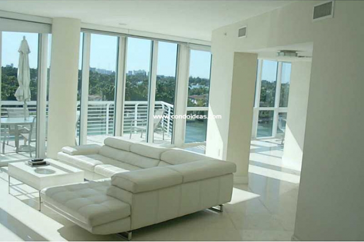 Peloro on the Bay condo