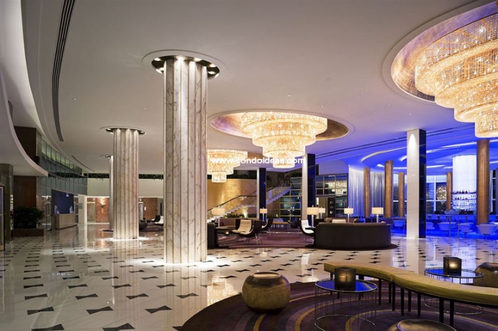 Fontainebleau II Tresor condo