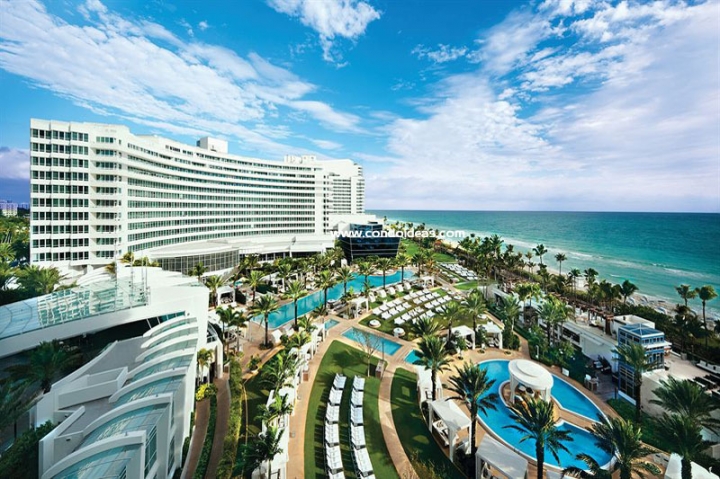Fontainebleau II Tresor condo