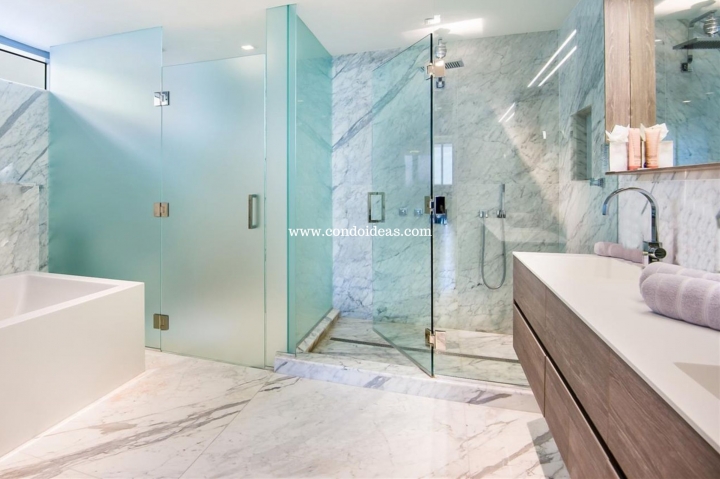 321 Ocean Drive condo